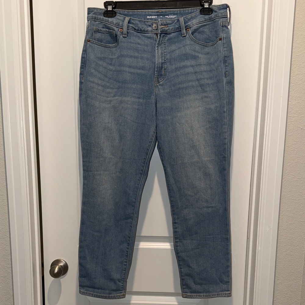 Old Navy Women's Straight Leg Jeans in Light Blue
